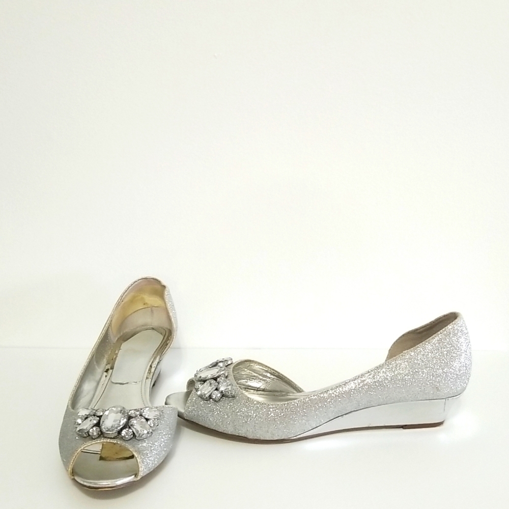 DRESS SHOES